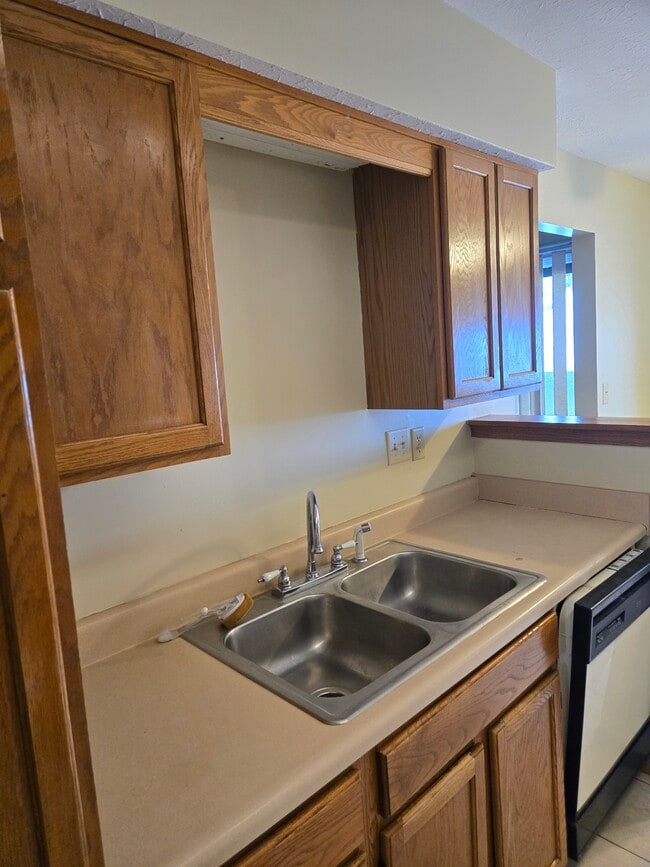 Building Photo - 3151 ROESCH BLVD