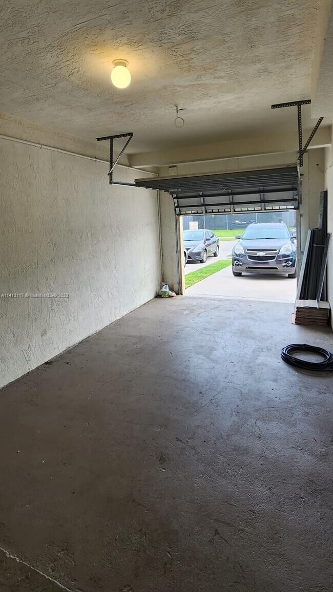 Building Photo - 13551 SW 260th Ln