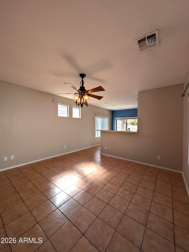 Building Photo - 246 N Seymour