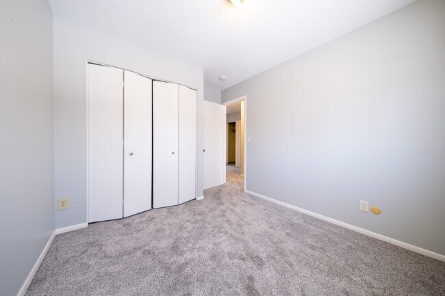 Building Photo - 7677 Whitney Dr