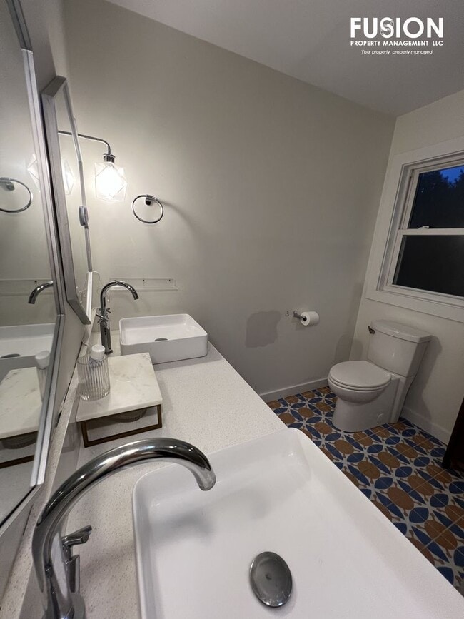 Building Photo - Beautiful Mountain Crest Home for Rent in Williston, Vermont