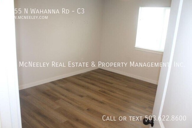 Building Photo - 2155 N Wahanna Rd