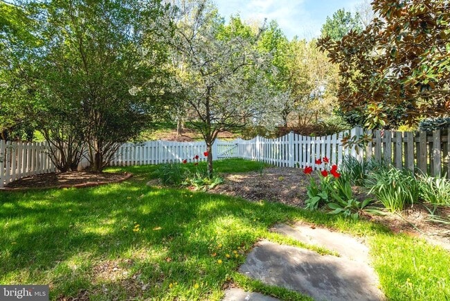 Building Photo - 21369 Sawyer Square