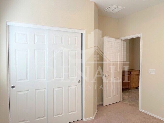 Building Photo - 22323 N 103rd Dr