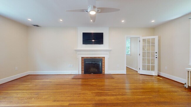 Building Photo - 4107 Aspen St