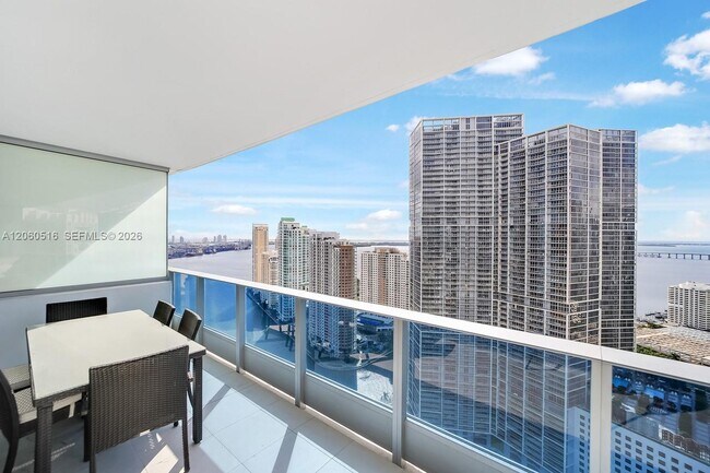 Building Photo - 200 Biscayne Blvd Way