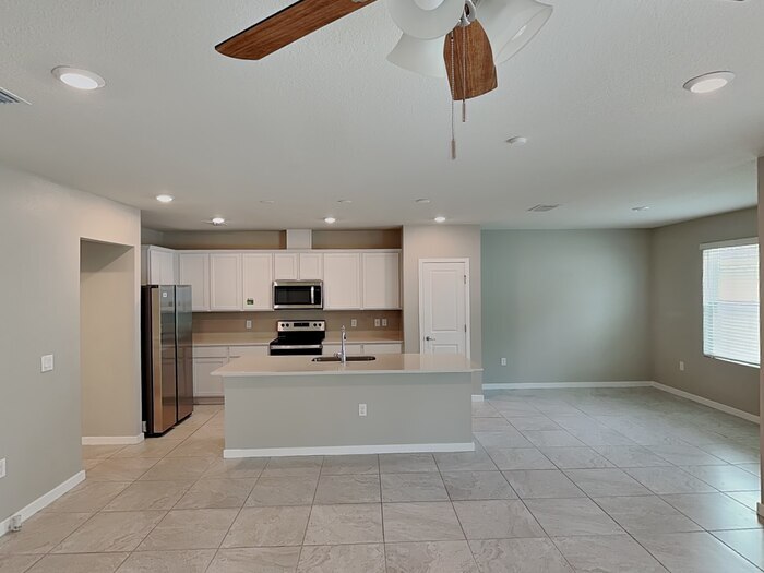 Building Photo - 837 Rivers Crossing St