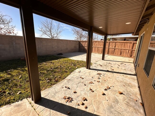 Building Photo - Beautiful 3-Bedroom, 2-Bathroom Home in Desirable Menifee Neighborhood