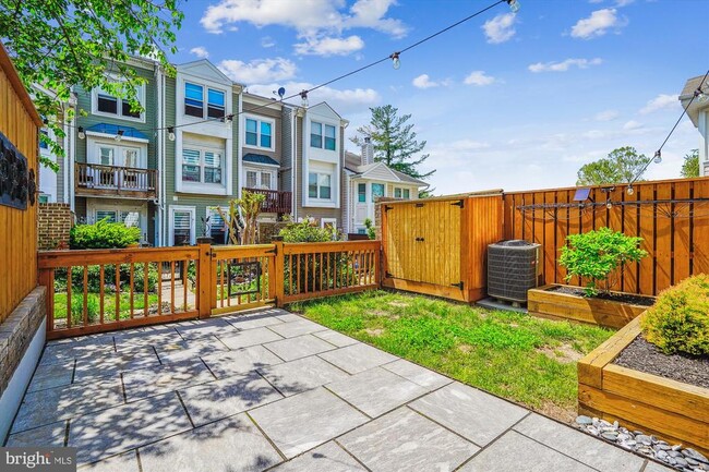 Building Photo - 6010 Sunset Ridge Ct