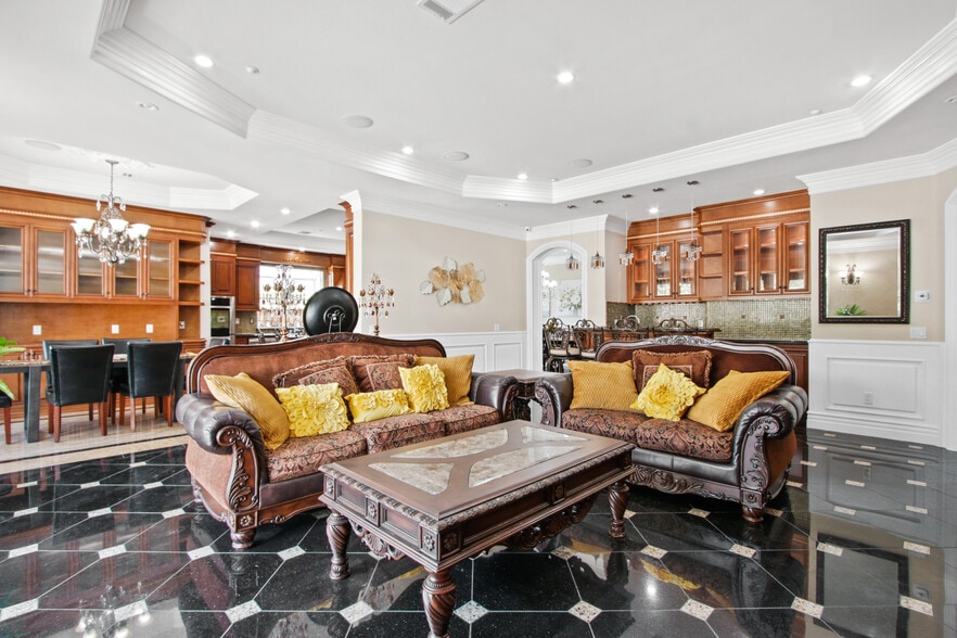 Building Photo - 1117 Encanto Dr