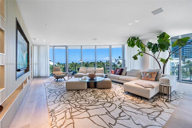 Building Photo - 1 Collins Ave