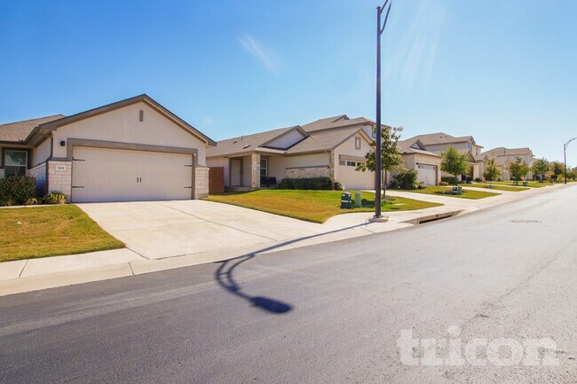 Building Photo - 5125 Sidesaddle Dr