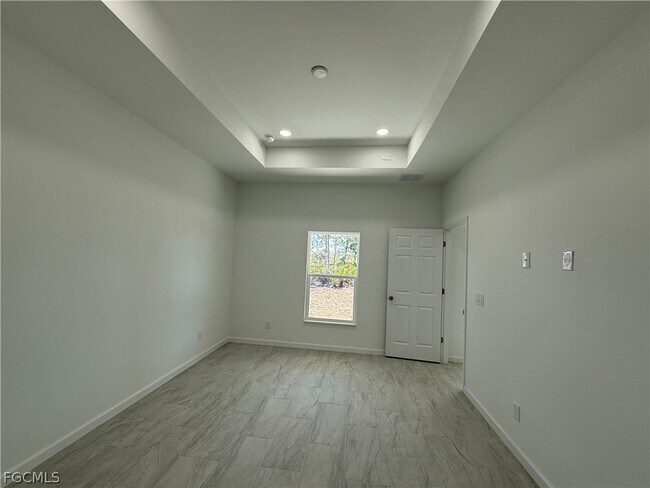 Building Photo - 3005 31st St W