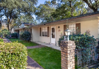 Building Photo - 538 Royce St