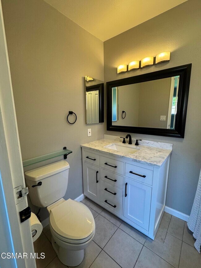 Building Photo - 3429 Henry Dr