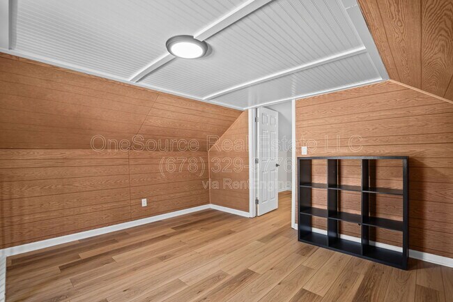 Building Photo - 1467 Ryan St SW