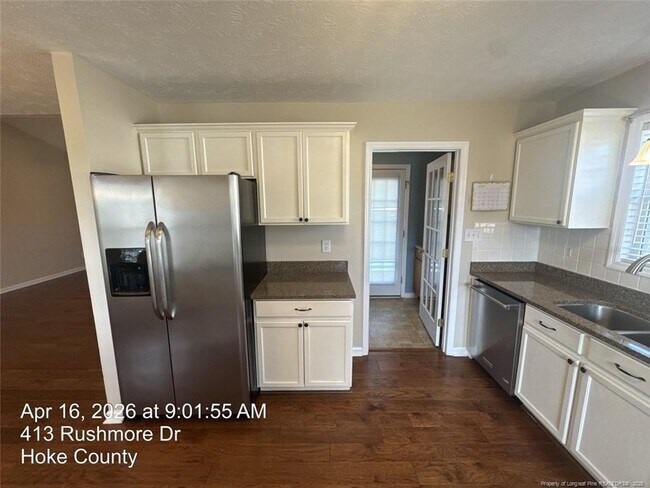 Building Photo - 413 Rushmore Ct