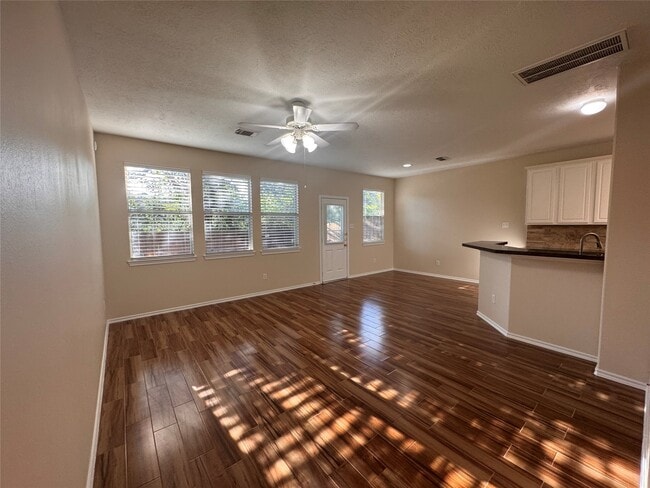Building Photo - 75 Summer Haze Cir