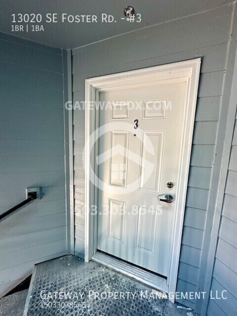 Building Photo - 13020 SE Foster Rd