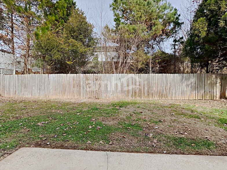 Building Photo - 106 Peterborough Dr