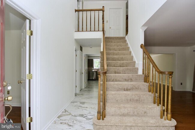 Building Photo - 8614 Oak Chase Cir
