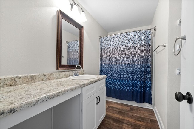 Building Photo - 1180 Henry Pl Blvd