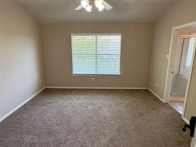 Building Photo - 11850 Ramla Place Trail