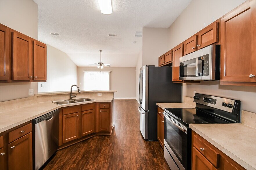 Building Photo - 9432 Harrier Ct