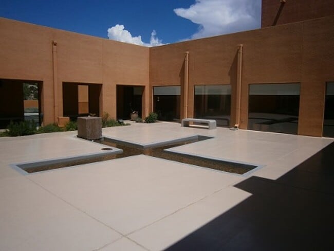 Building Photo - 601 Circulo De Morelia