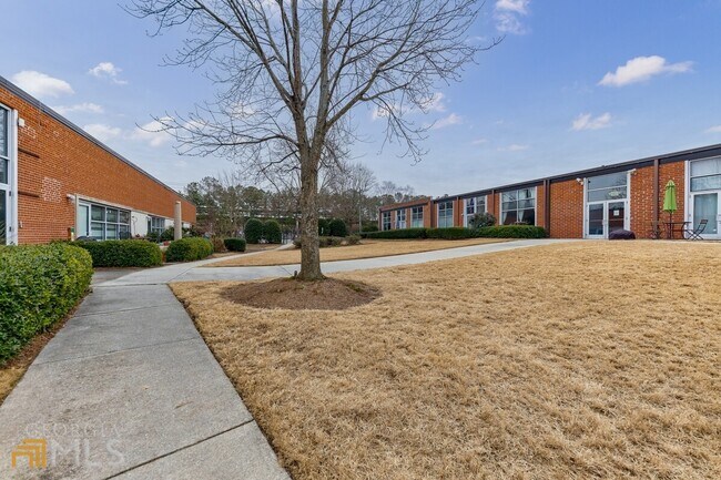 Building Photo - 5200 Peachtree Rd