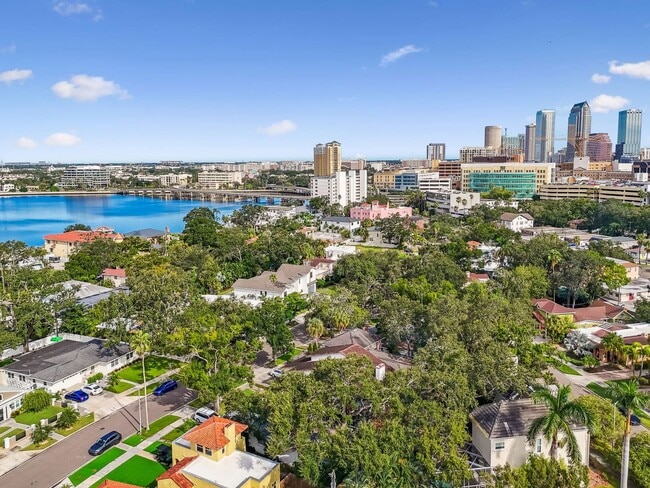 Building Photo - Beautiful Home on Davis Island
