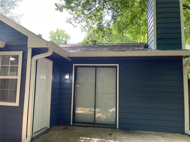 Building Photo - 5140 Farm Pl Dr NE
