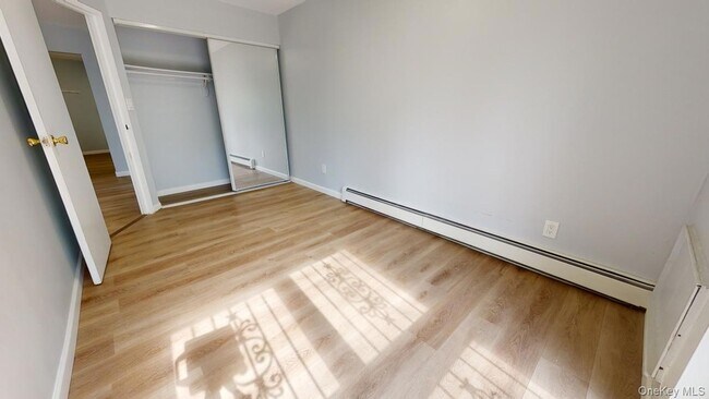 Building Photo - 85-18 Lefferts Blvd