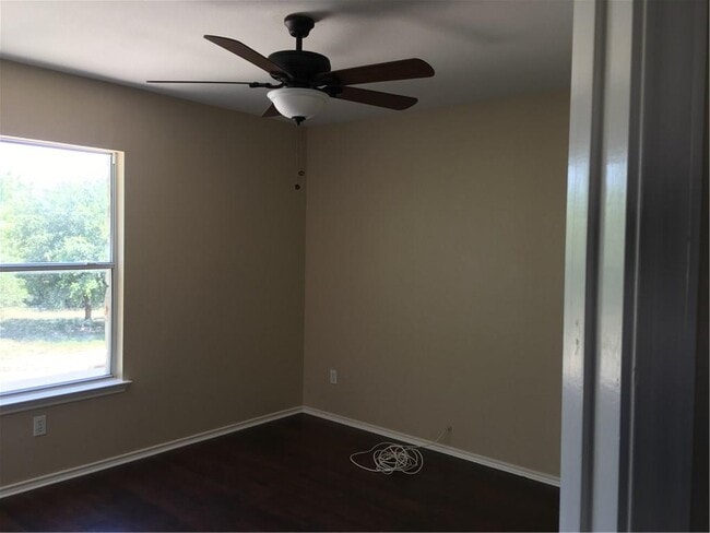 Building Photo - 1203 Sheltie Ln