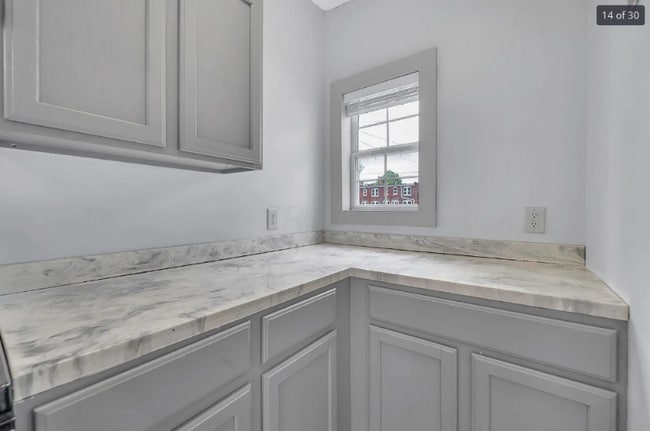 Building Photo - 2137 Indiana Ave