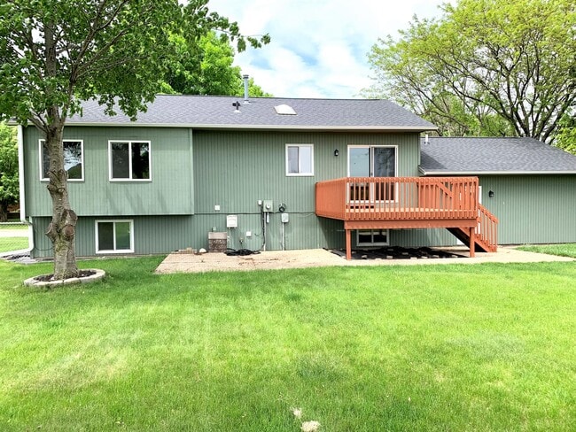 Building Photo - 155 Bayberry Ln