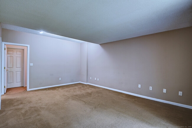 Building Photo - 298 Conestoga Way