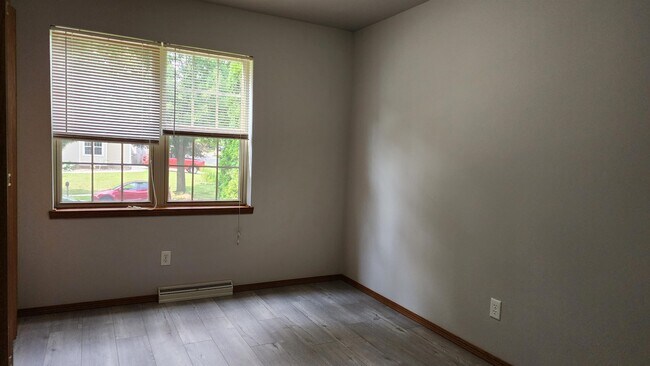 Building Photo - 5153 Oak Valley Dr