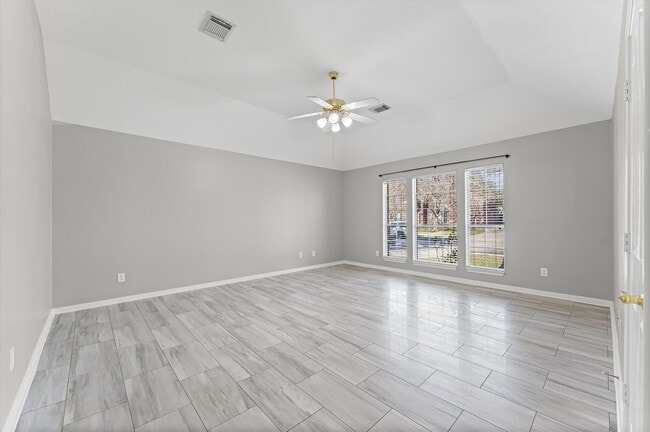 Building Photo - 2215 Winecup Ln