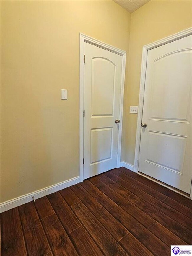 Building Photo - 112 Affirmed Ct