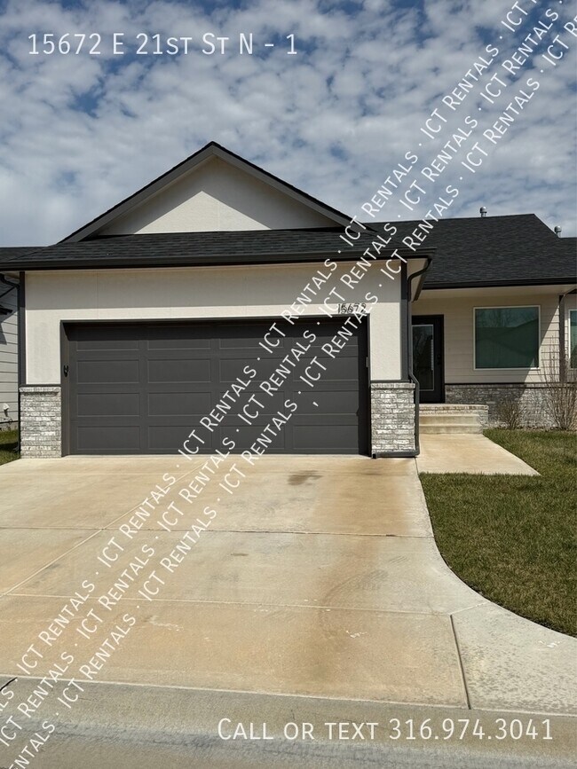 Building Photo - 15672 E 21st St N