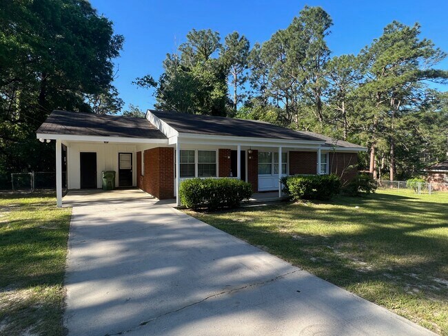 Building Photo - 109 Pound Dr