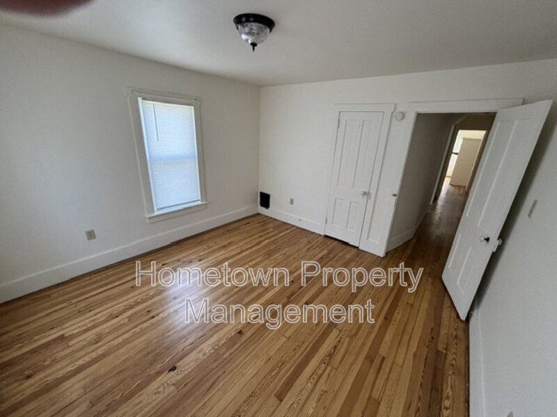 Building Photo - 1135 Chestnut St