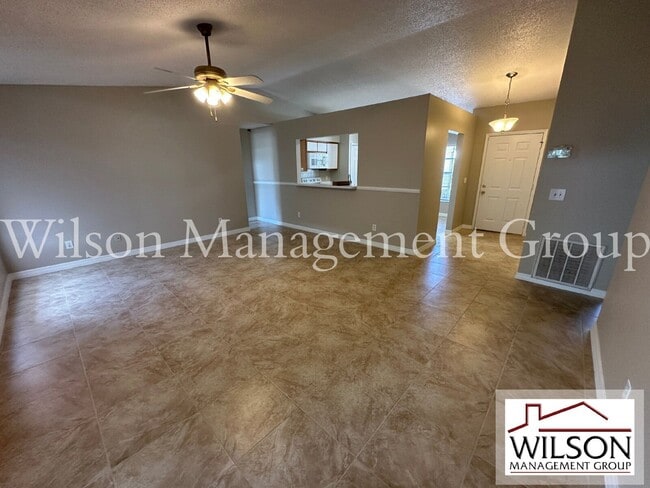 Building Photo - 660 Marlene Dr
