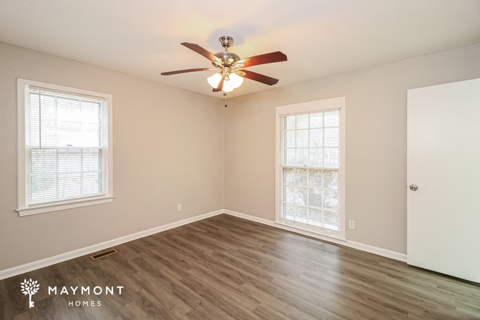 Building Photo - 4220 Hillswood Ln