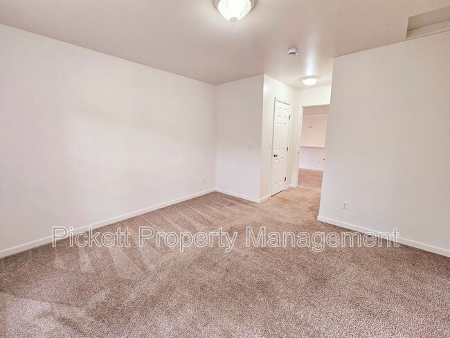 Building Photo - 5206 Del Tormey Pl SE