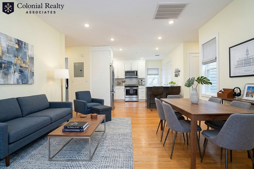 Building Photo - 15 Kelley Ct