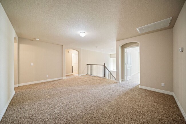 Building Photo - Immaculate Home in the Coveted Fairway Rid...
