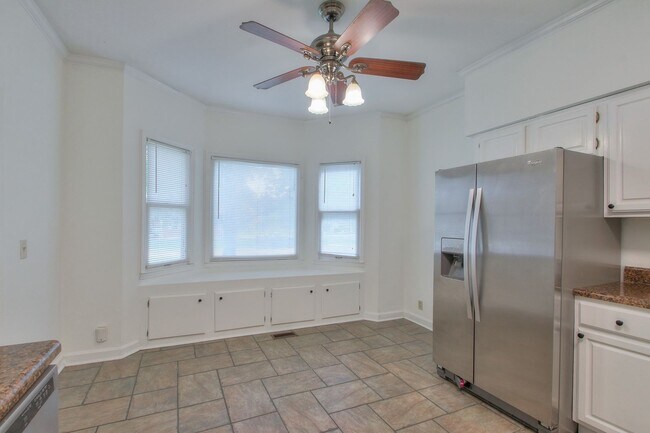 Building Photo - Franklin Home For Lease