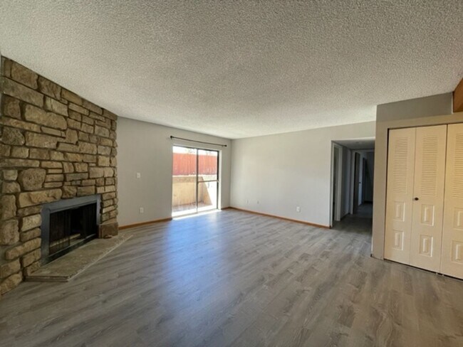 Building Photo - 7150 W 20th Ave